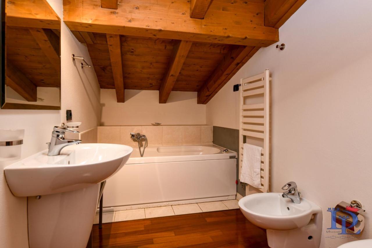 Desenzanoloft Official Partner Marriott Homes & Villas - Paradise Lake View In A 5 Pools Exclusive Residence デセンツァーノ・デル・ガルダ エクステリア 写真
