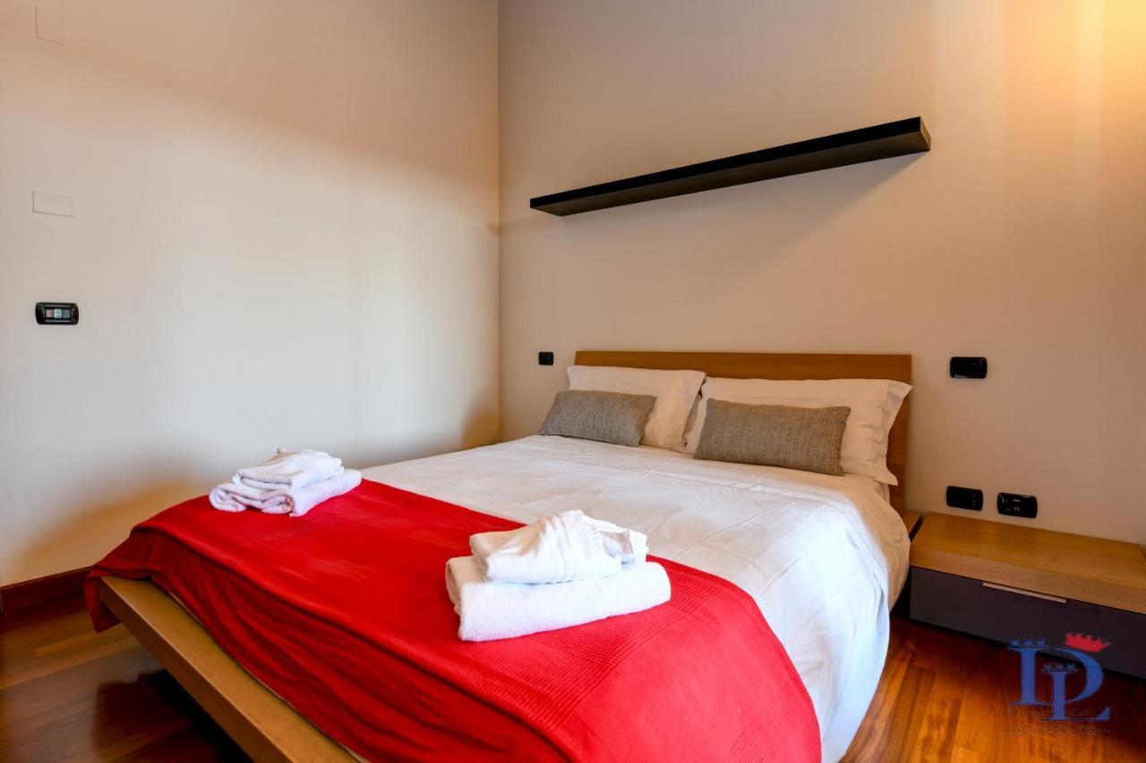Desenzanoloft Official Partner Marriott Homes & Villas - Paradise Lake View In A 5 Pools Exclusive Residence デセンツァーノ・デル・ガルダ エクステリア 写真